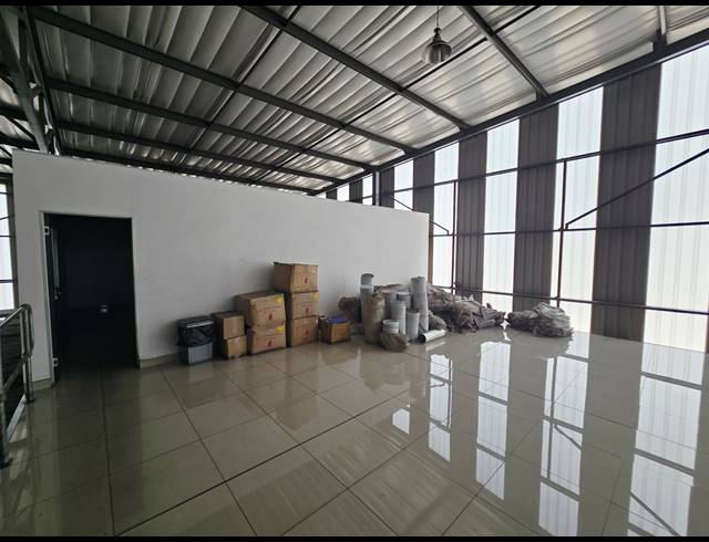 1,226M² WAREHOUSE TO LET IN KYA SANDS